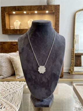 Lucky Brand Silver Floral Pendant Necklace